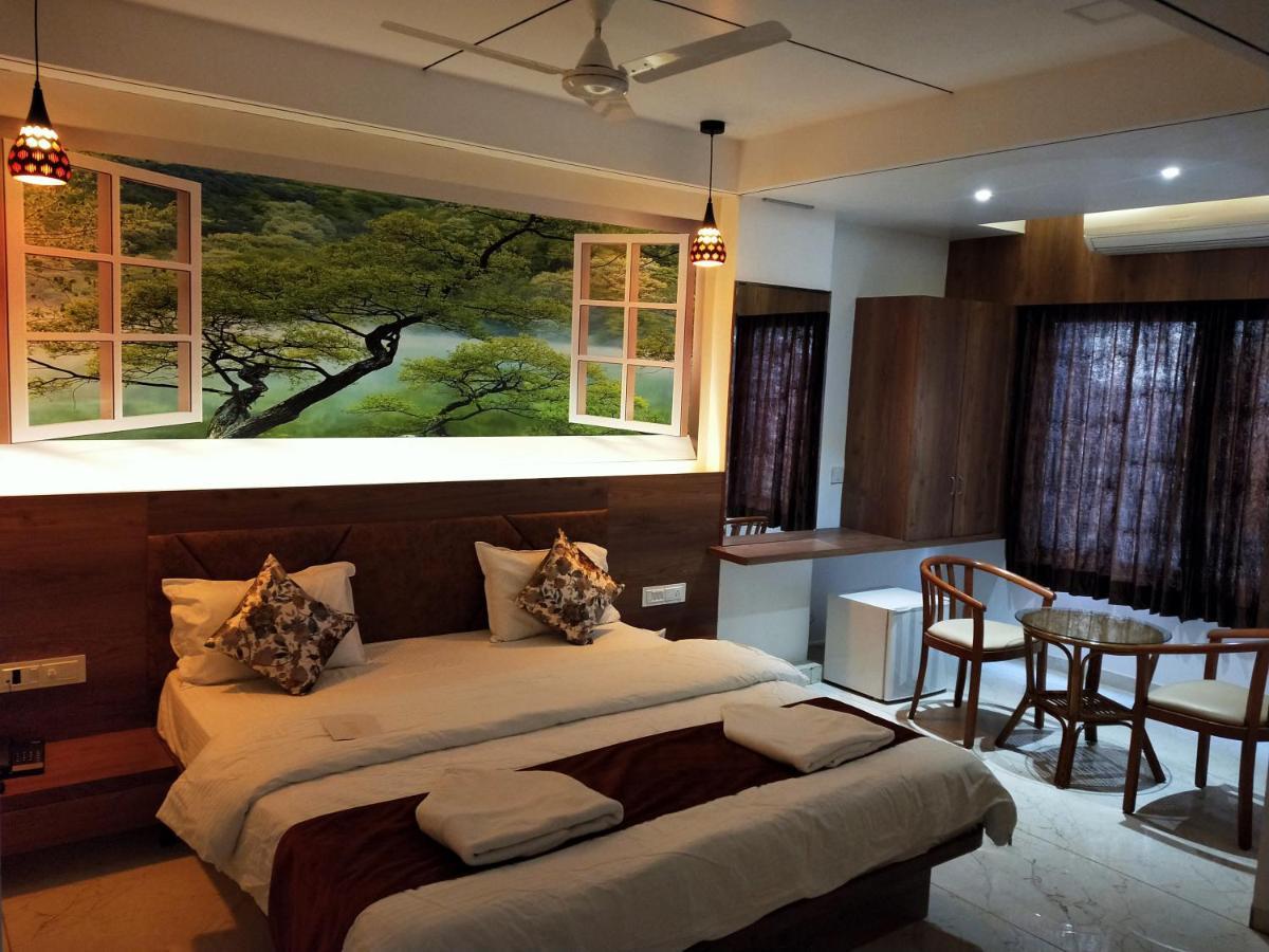 Hotel The Grand Piano - Best Business Hotel In Patan Buitenkant foto